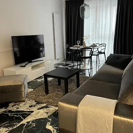 By Gustav * ורוצלב