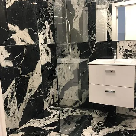 דירה By Gustav *